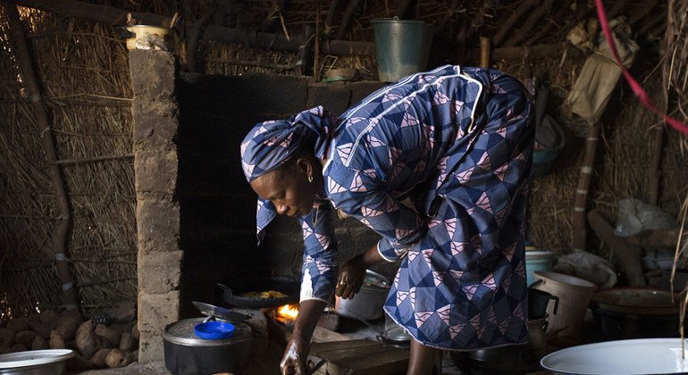 Uma em cada 10 viúvas no mundo vive em pobreza extrema