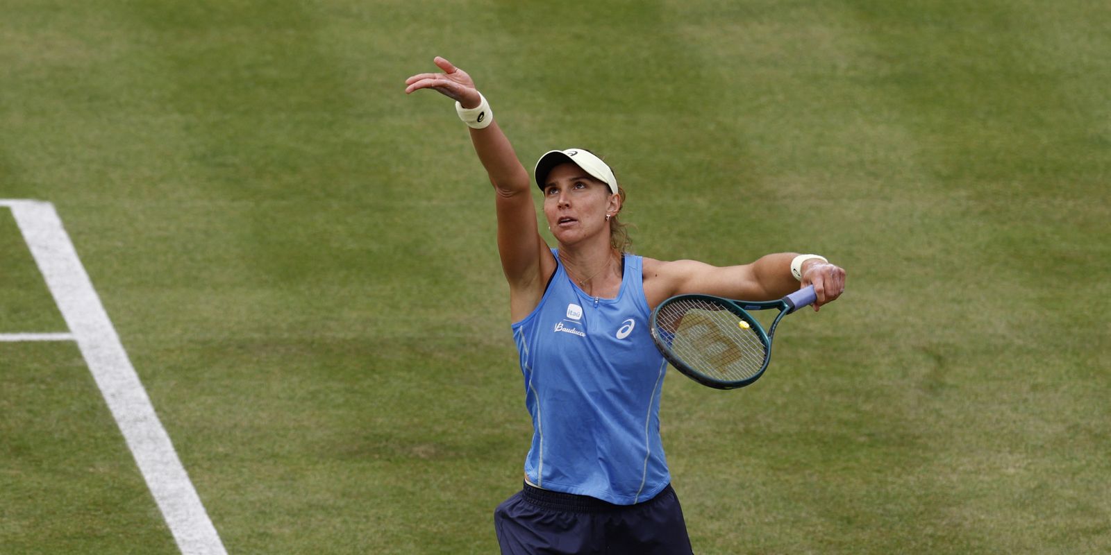 Bia Haddad conquista título de duplas femininas no WTA de Nottinhgam