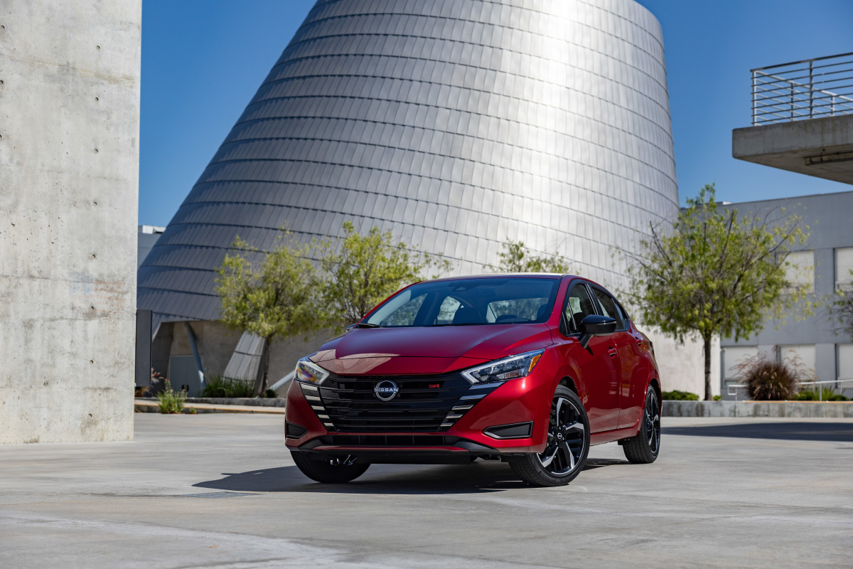 A Nissan termina a produção do carro novo mais acessível dos EUA por tarifas, vendas baixas