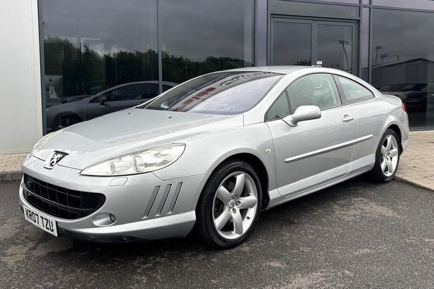 Peugeot 407 V6 Coupe | Galpão da semana