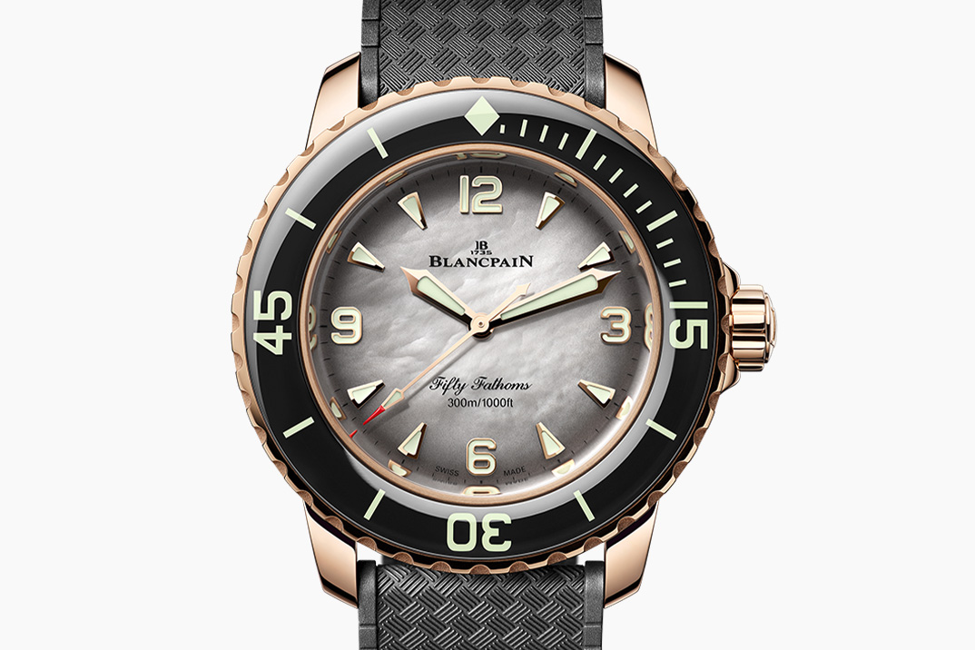Blancpain finalmente colocou os cinquenta fathoms automáticos em casos de 38 mm