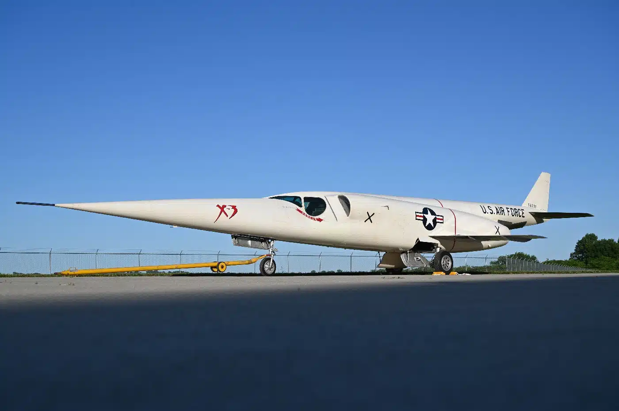 A busca condenada por Mach 2 do Douglas X-3