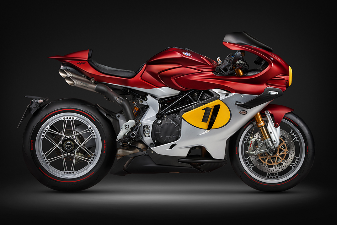 O Superveloce de MV Agusta há 1000 prova, algumas coisas valem US $ 80.000 e uma espera de seis meses
