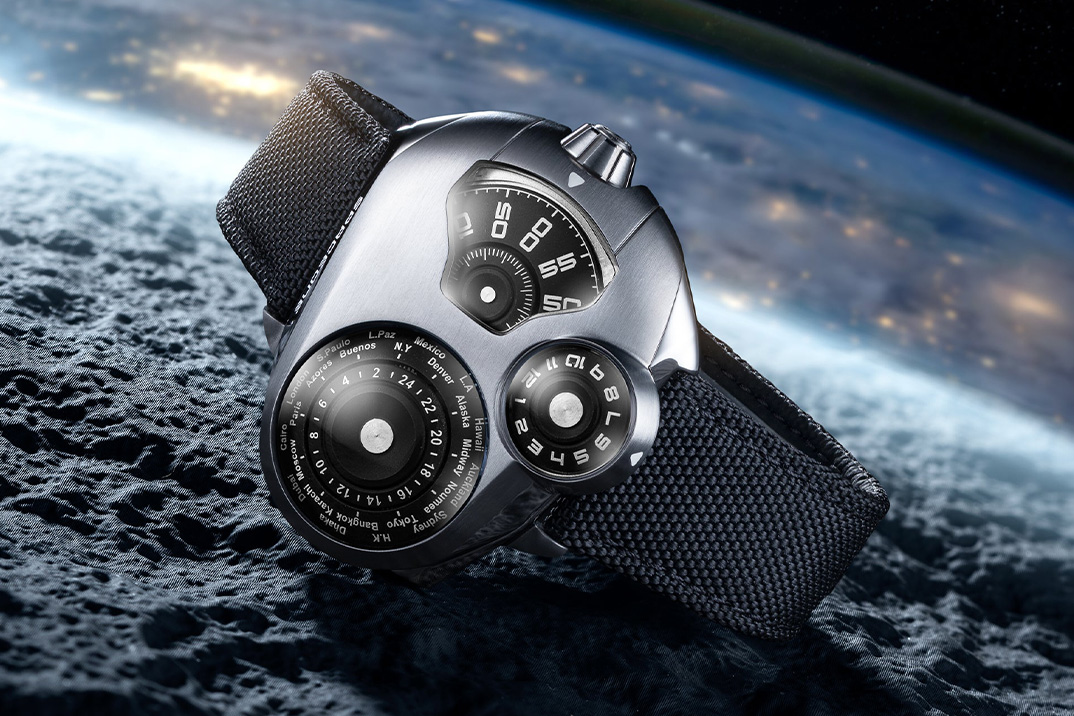 O WorldTimer futurista de SpaceOne coloca os nomes da cidade em um disco rotativo e custa apenas US $ 3.000