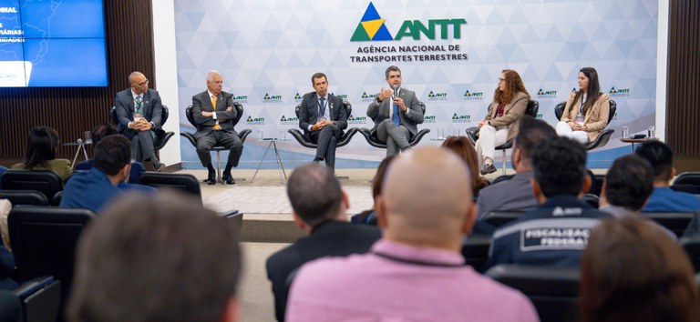 ANTT reúne líderes para debater e construir o futuro das ferrovias brasileiras — Agência Nacional de Transportes Terrestres