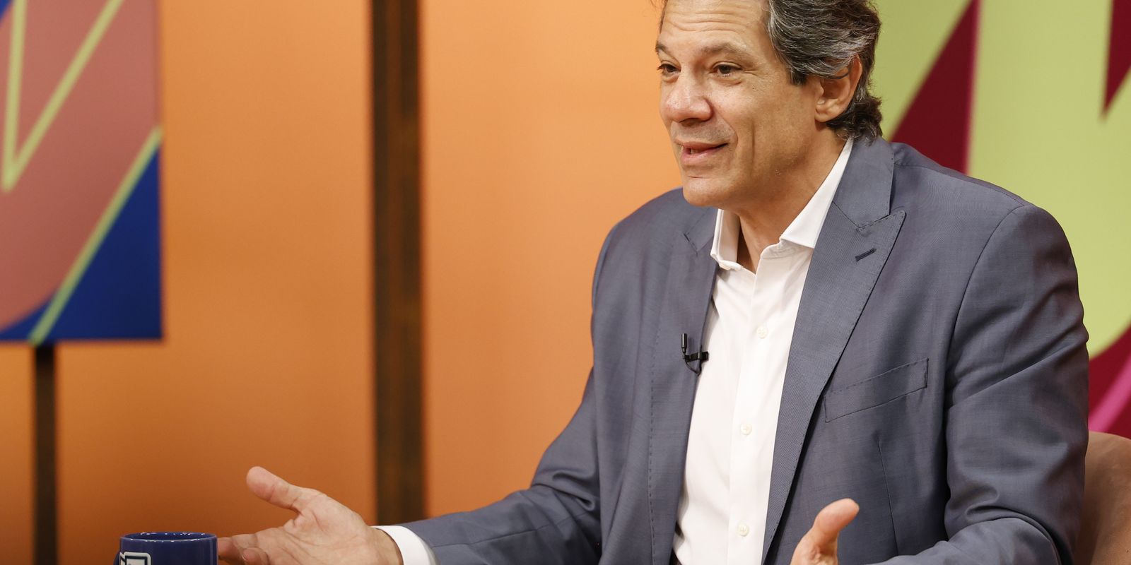 Governo prepara MP para recalibrar IOF e aumentar arrecadação