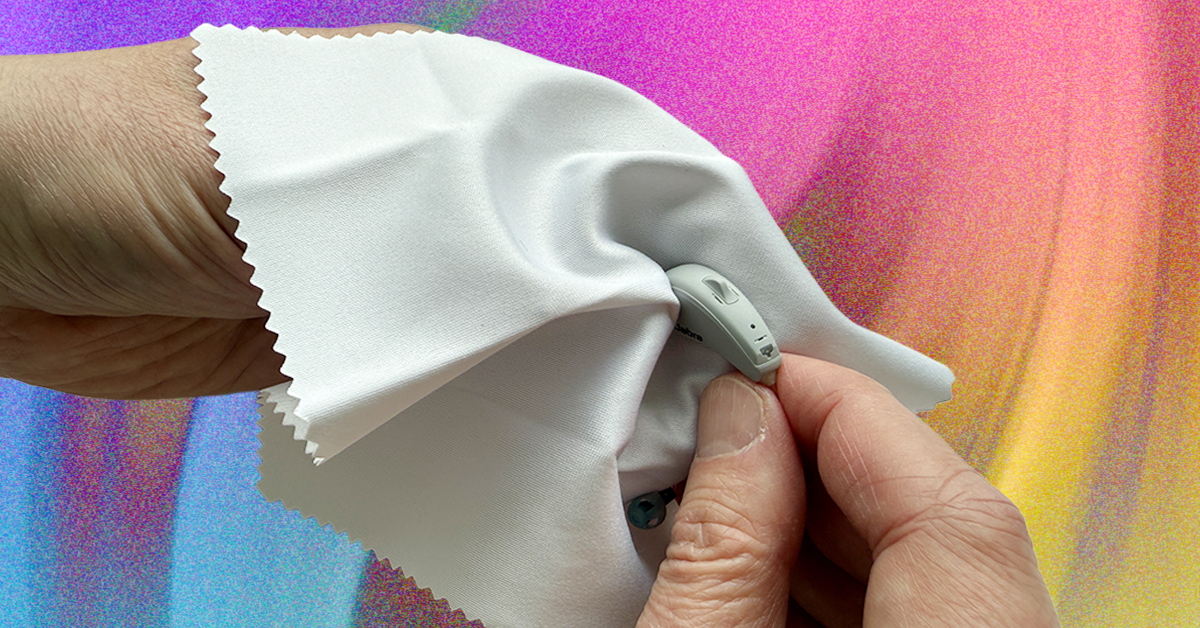 Como limpar os aparelhos auditivos