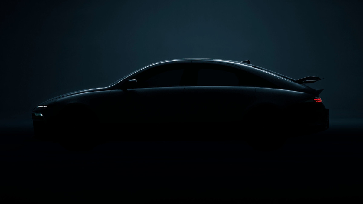 Hyundai é um mês de tornar os sedãs elétricos mais que nunca do que nunca