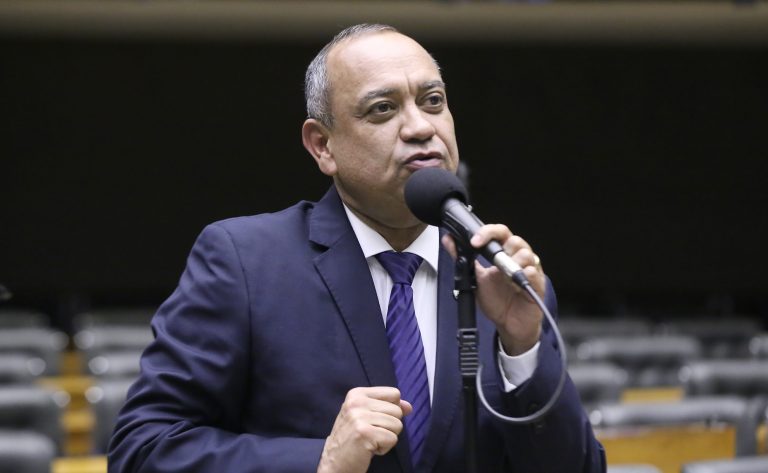 Projeto cria política nacional de apoio a refugiados e imigrantes vulneráveis – Notícias