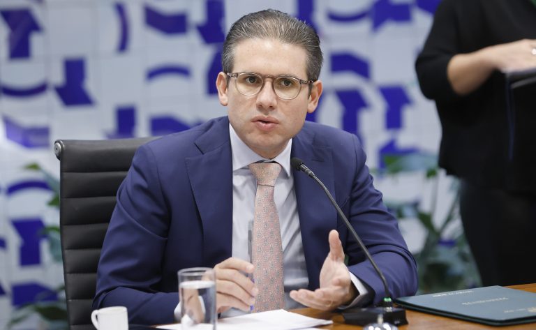 Motta diz que urgência para projeto que suspende decreto do IOF será votada na segunda – Notícias