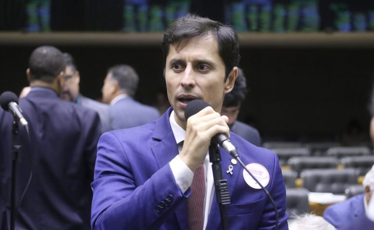 Aprovado projeto que amplia benefício para pessoa com deficiência comprar carro novo – Notícias