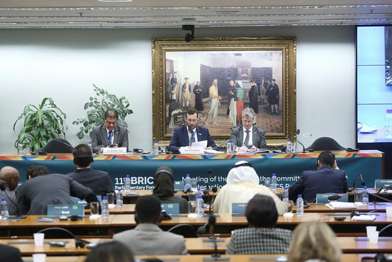 Parlamentares do BRICS defendem integração econômica para desenvolvimento sustentável – Notícias