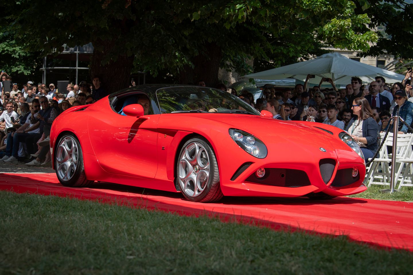Eis o Alfa Romeo Double Tail Zagato