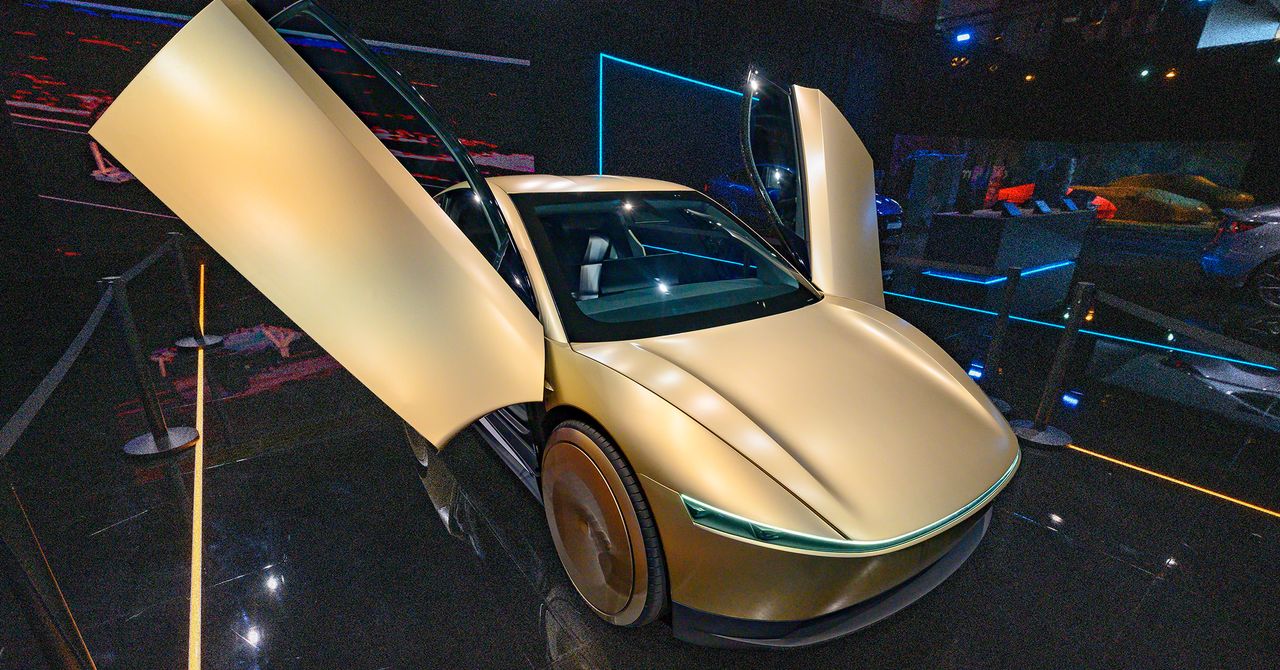 Quando o robotaxi começa, ainda não conhecemos o mistério dos ajudantes humanos de Tesla