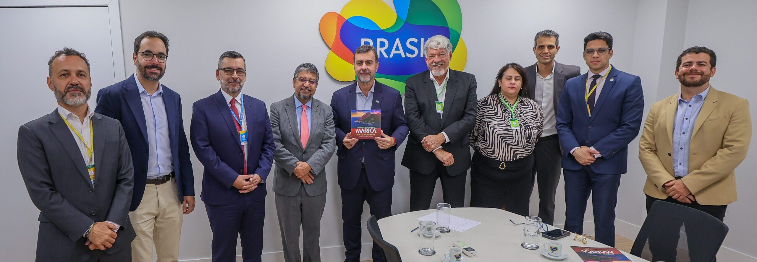 Embratur apresenta ferramentas para a promoção do turismo internacional a prefeito de Maricá (RJ)