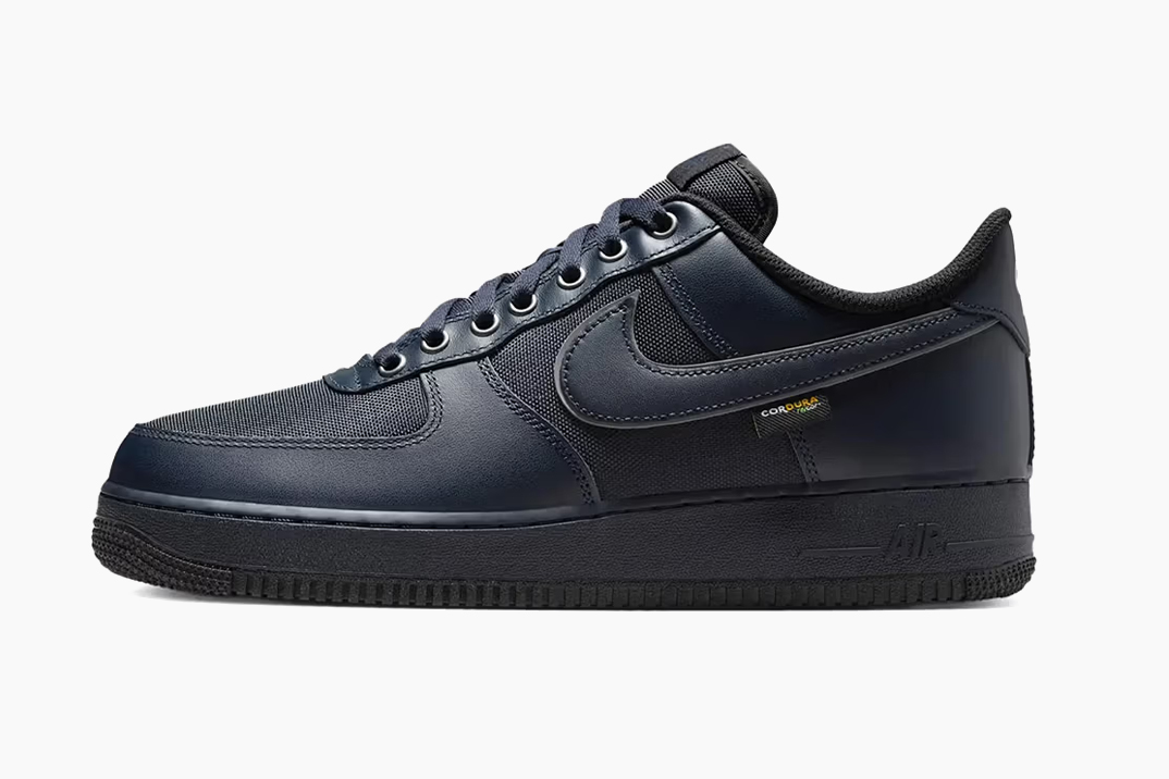 Nike finalmente descobriu como usar o Cordura em um Air Force 1 com a variante “obsidiana escura”