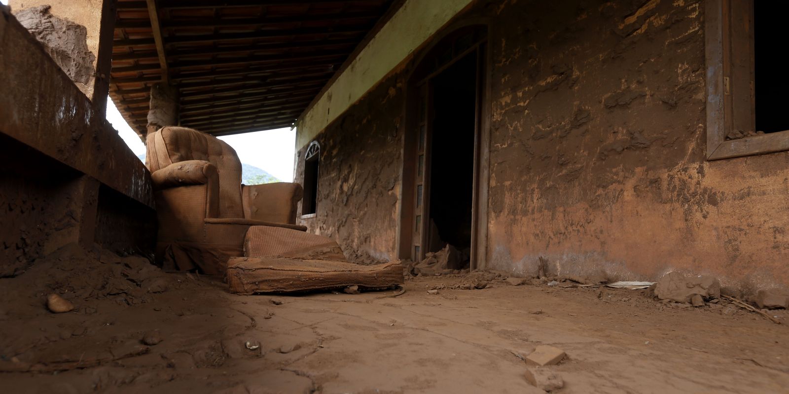 Mariana: Justiça suspende cláusula de contrato firmado em Londres