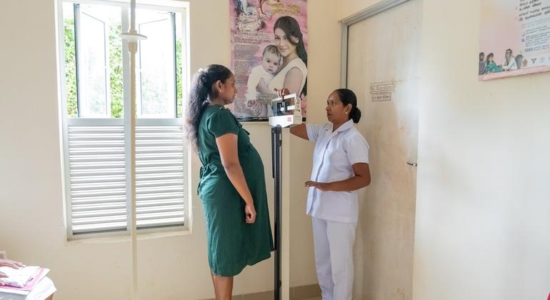 Pesquisa da OMS revela casos preocupantes de abusos na gravidez e no parto