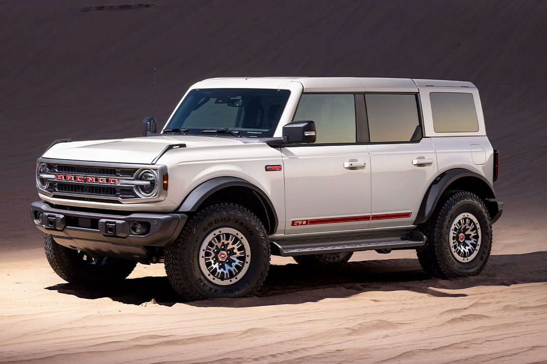 O 60º aniversário da Ford Bronco traz de volta a melhor cor de 1966 e parece perfeito