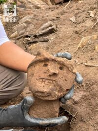Cabeças esculpidas pré-hispânicas encontradas no Peru-o blog de história