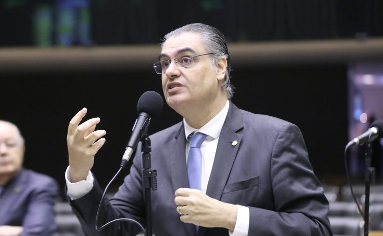 Deputados vão debater ações do Brasil para minimizar efeitos do “tarifaço” dos EUA – Notícias
