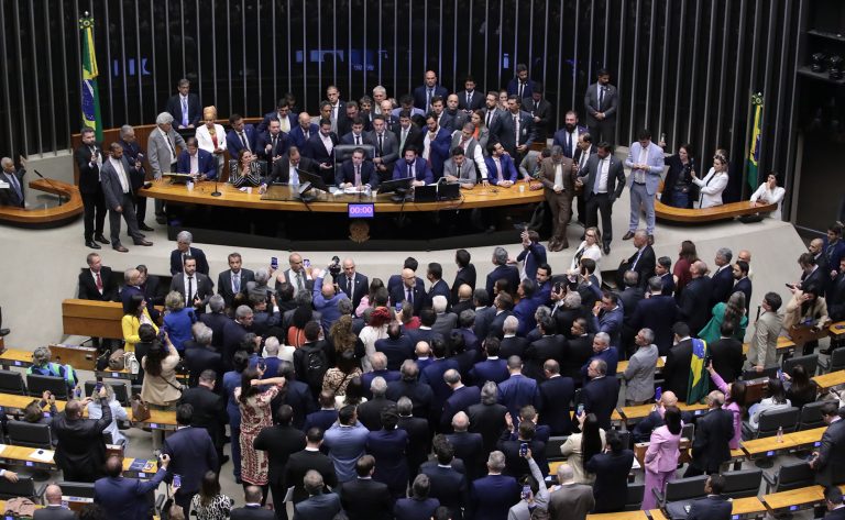 PT, PSB e Psol pedem a suspensão dos mandatos de cinco deputados da oposição – Notícias