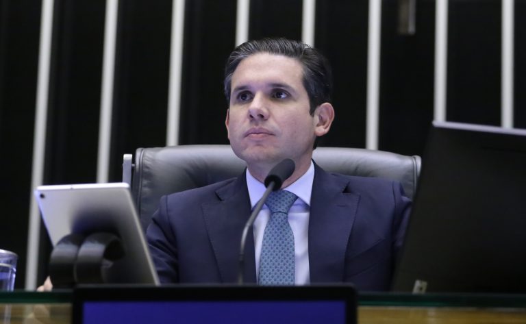 Câmara aprova urgência para projeto que prevê suspensão de 6 meses a deputado que impedir atividade legislativa – Notícias