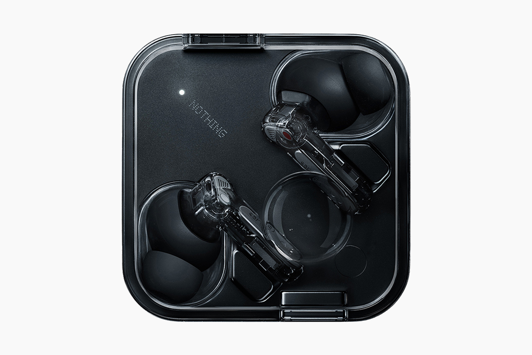 O ouvido de nada (3) pode ter acabado de reinventar o estojo de ouvido com super microfone