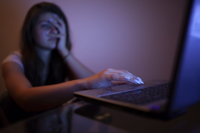Comissões debatem crimes digitais contra mulheres com uso de inteligência artificial – Notícias