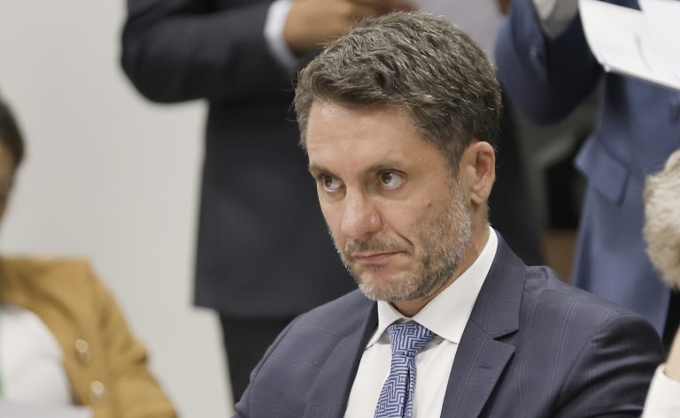 Comissão aprova inclusão de educação financeira no currículo dos ensinos fundamental e médio – Notícias