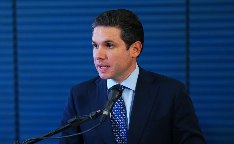 Hugo Motta defende diplomacia e espera solução para tarifas contra produtos brasileiros – Notícias