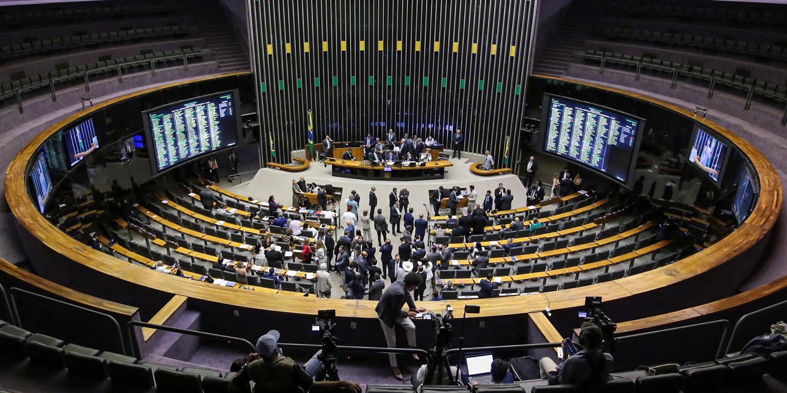 Congresso entra na reta final de atividades do ano