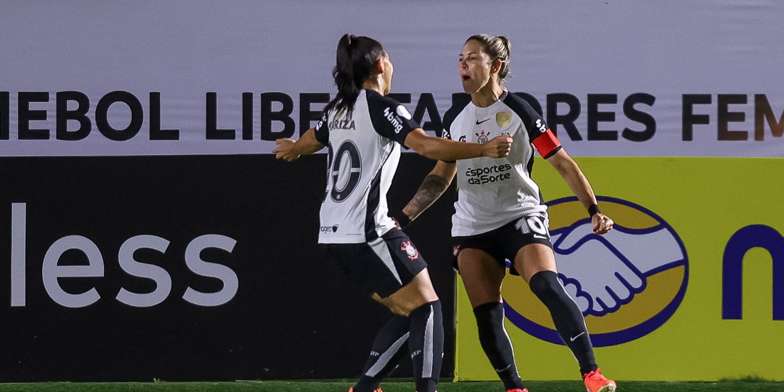 Libertadores Feminina: Corinthians vence Santa Fe e se classifica