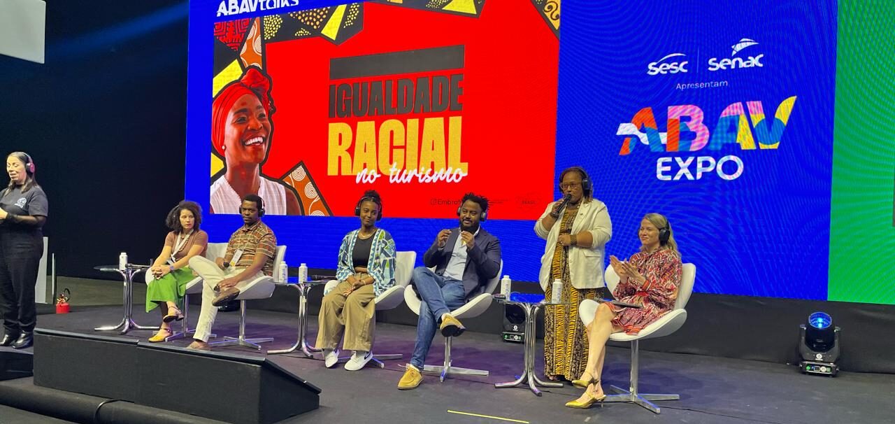 Com apresentação de guia antirracista e rodada de negócios exclusiva, Afroturismo tem lugar de destaque na ABAV Expo 2025