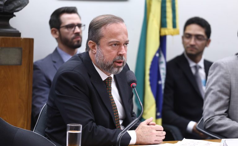 Brasil quer fim dos gastos socioambientais de Itaipu a partir de 2027, diz ministro – Notícias