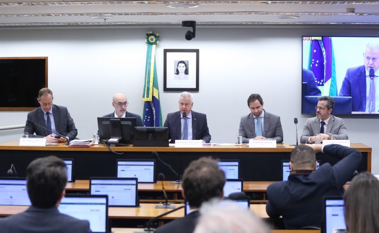Especialistas pedem marco legal permanente para política industrial no Brasil – Notícias