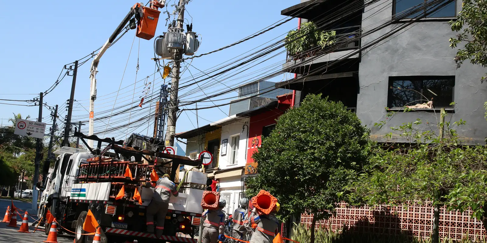 Justiça suspende prorrogação antecipada da concessão da Enel em SP