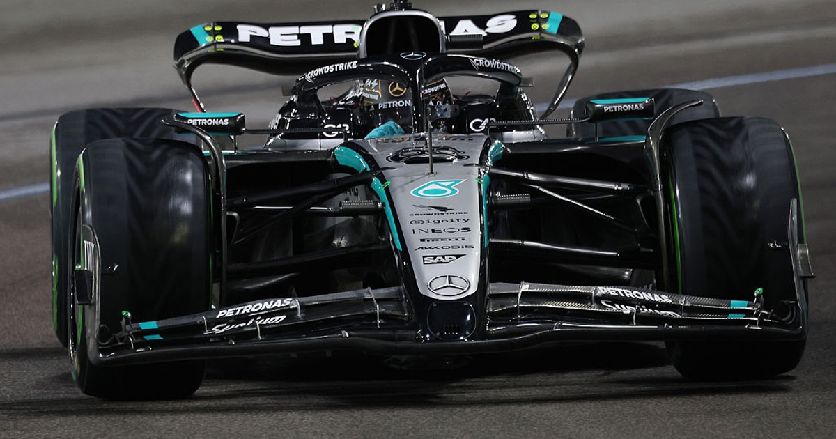 Russell deixa sua marca no FP3 de Las Vegas com chuva e seco