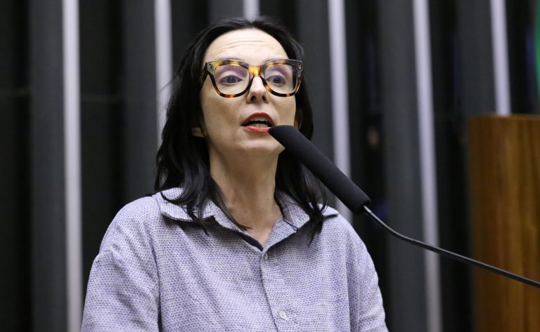 Comissão aprova regras para acompanhamento de operações envolvendo pessoas expostas politicamente – Notícias