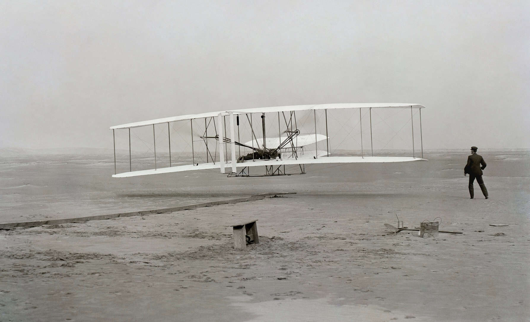 Comemore os primeiros, os últimos e os melhores de um dia de letras vermelhas na história da aviação