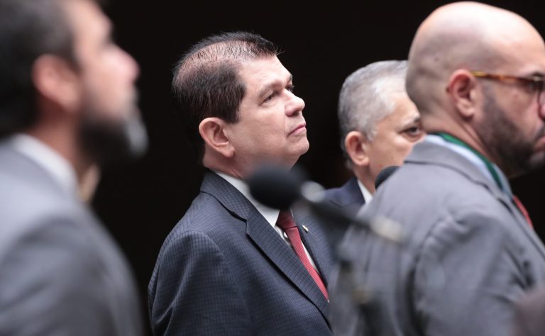 Câmara aprova texto-base com regras para o IBS previsto na reforma tributária – Notícias