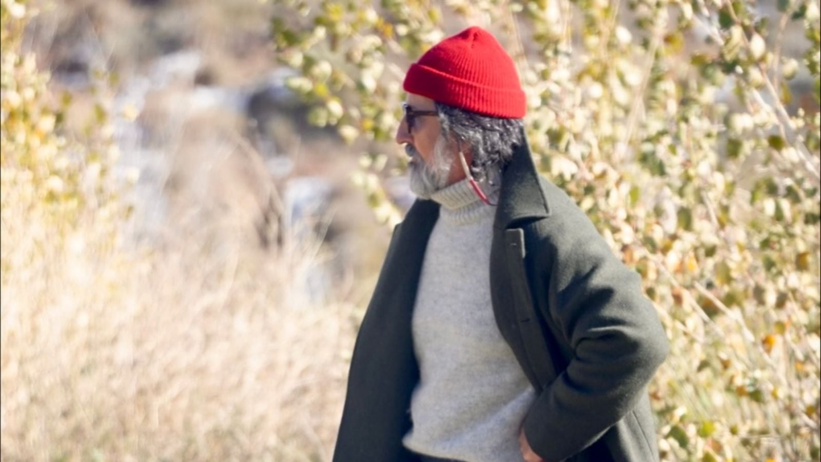 Este acessório eleva imediatamente o nível da sua roupa de inverno