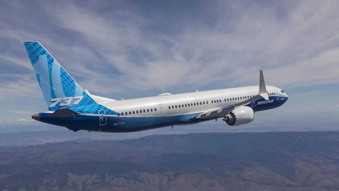 A certificação do Boeing 737 MAX 10 avança, mas a linha de chegada ainda não está clara