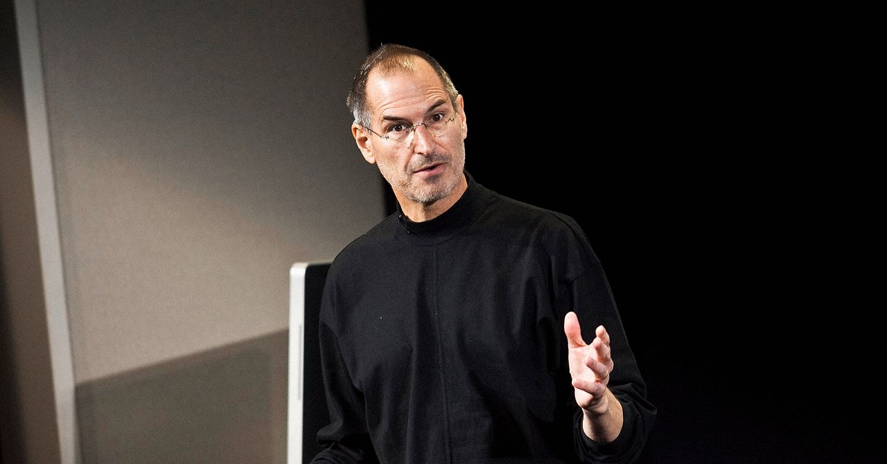 Os primeiros itens da Apple de Steve Jobs vão a leilão – junto com suas gravatas-borboleta