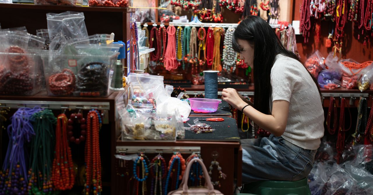 Como a “capital do cristal” da China encurralou o mercado devido a uma obsessão ocidental