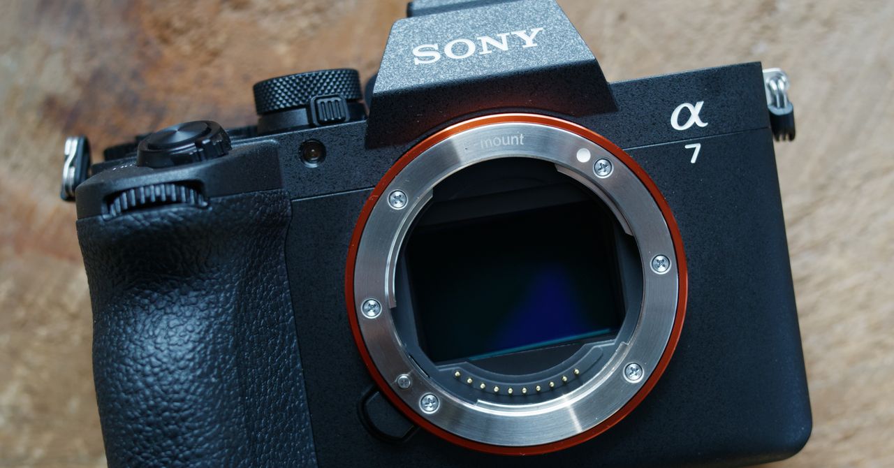 Análise da Sony A7V: a melhor câmera sem espelho geral