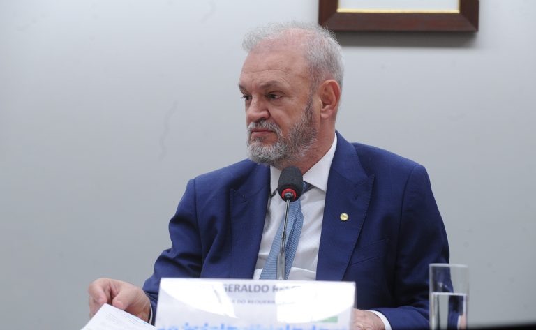 Comissão aprova criação do Farmácia Popular Digital com entrega em casa para idosos – Notícias