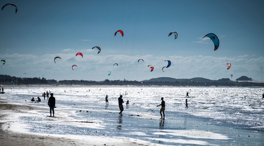 Imprensa espanhola apresenta Fortaleza como destino imperdível em 2026