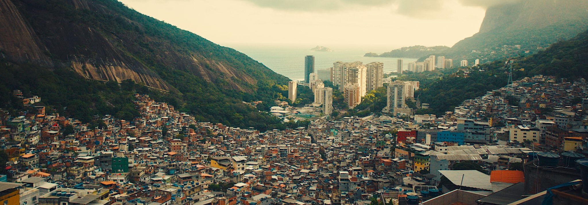 EmbraturLAB convida empreendedores da Rocinha para acelerar projetos de impacto e turismo comunitário