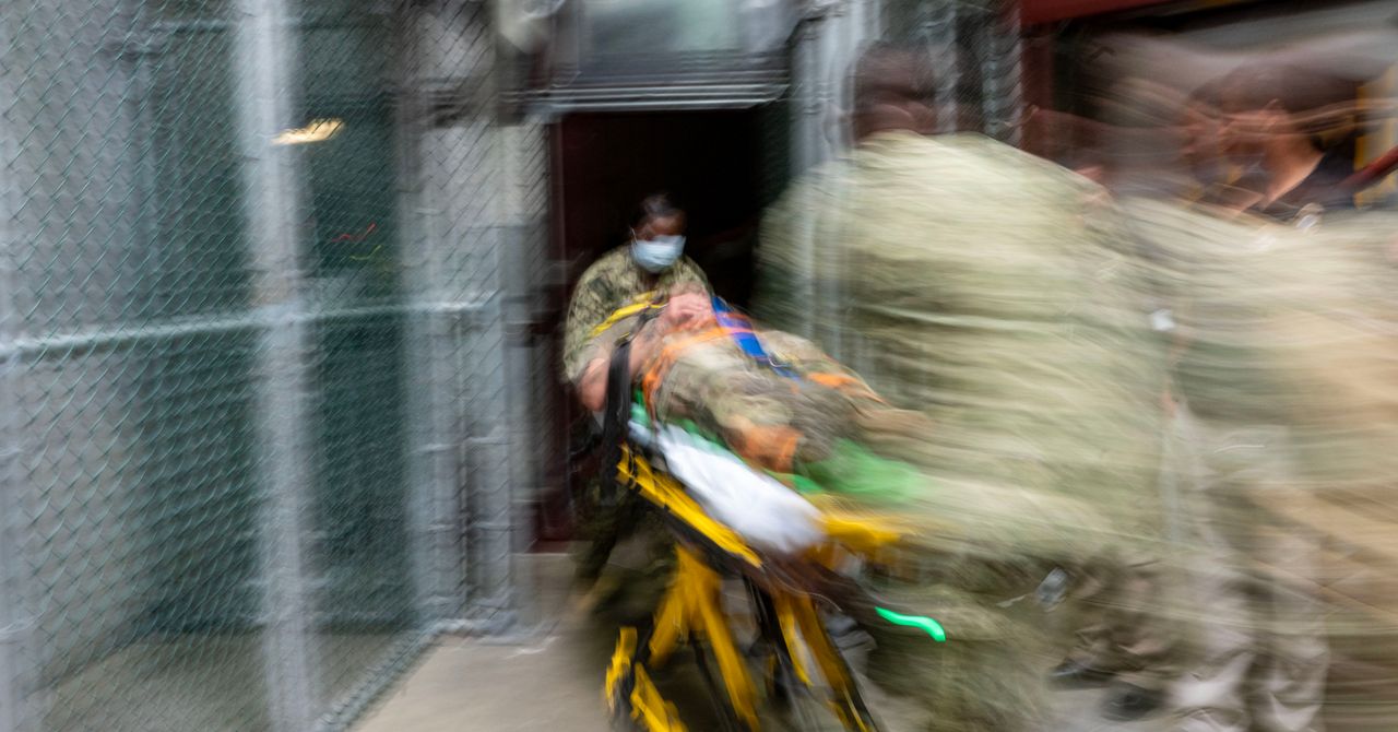 Profissionais de saúde pública estão demitindo-se por causa de atribuições em Guantánamo